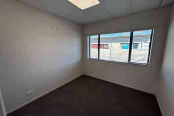 O/9 Lovell Court, Albany