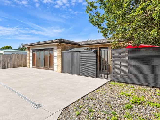 654 Sandringham Road, Sandringham