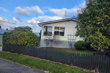 8 George Street, Gore