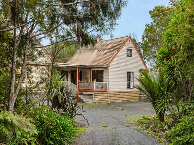 1099 Scenic Drive North, Swanson