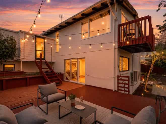2/13 Scarlock Avenue, Browns Bay