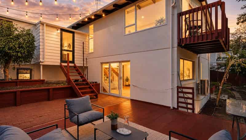 2/13 Scarlock Avenue, Browns Bay