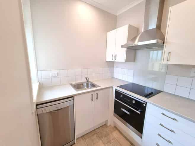 4 Manley Terrace , Newtown