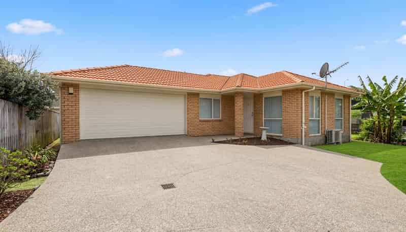 9A Robert Skeleton Place, Manurewa