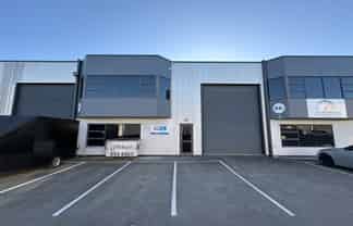 Modern Industrial Unit