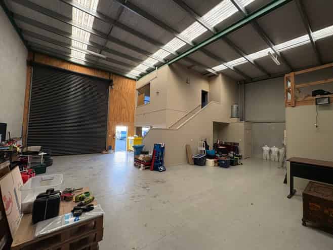 Modern Industrial Unit