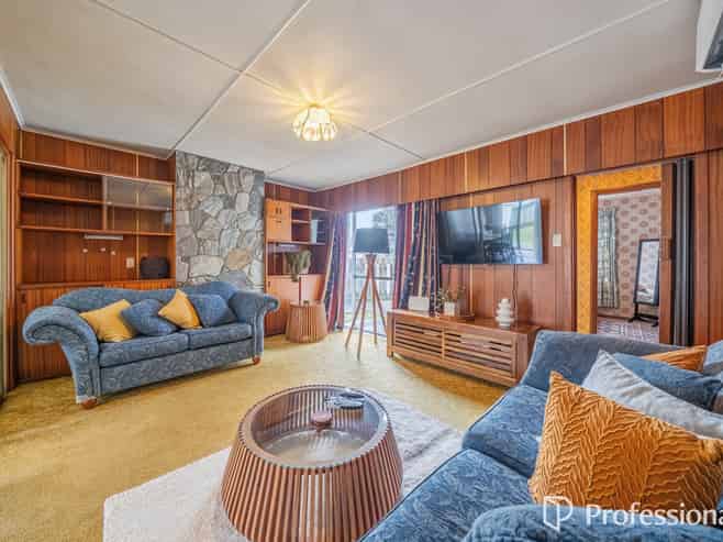 33 Donnelley Drive, Wainuiomata