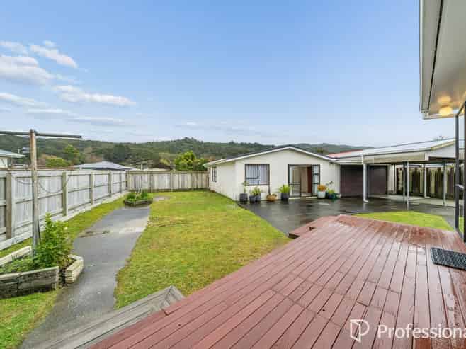 33 Donnelley Drive, Wainuiomata