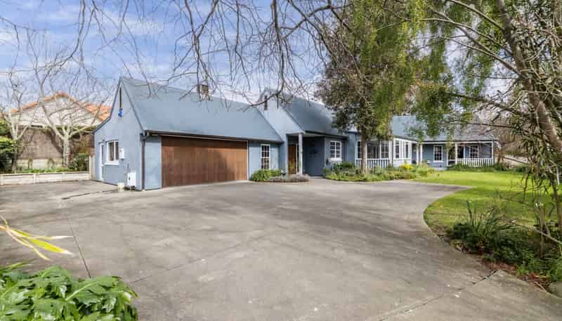 8/19 Arataki Road, Havelock North