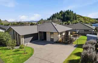 10 Conniston Way, Pyes Pa