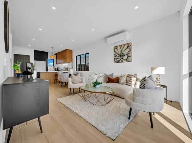 6 Lomandra Street, Westgate