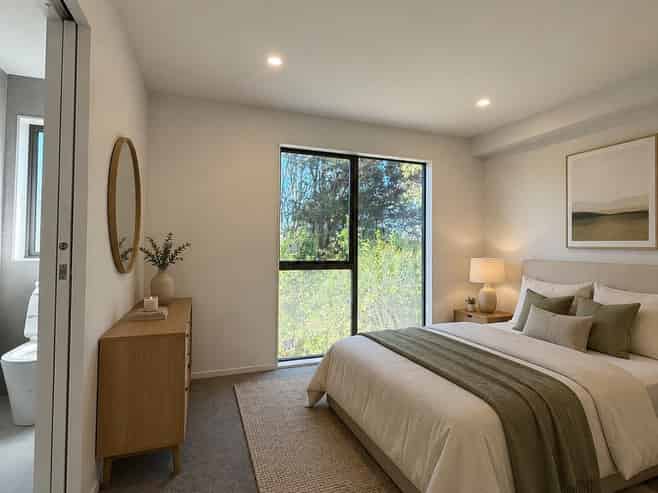74B Sycamore Drive, Sunnynook