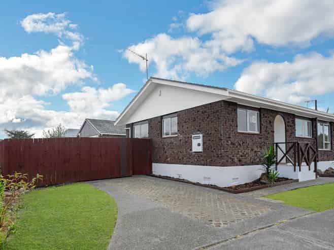 1/14 Pakira Avenue, Glendene