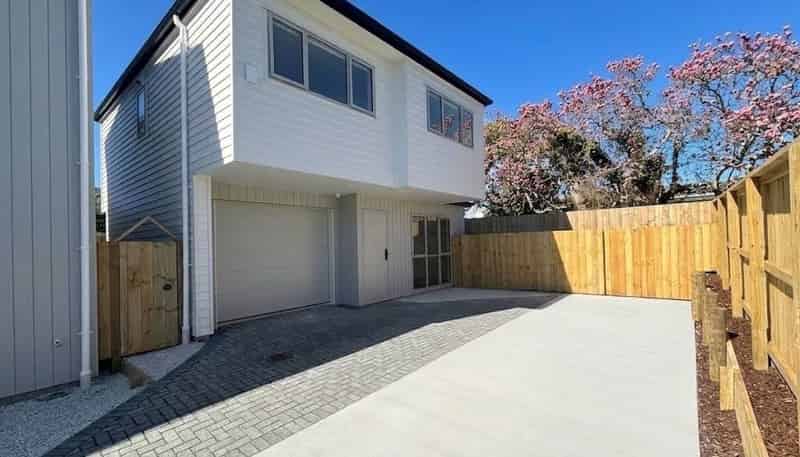 8D Imatra Place, Sunnyhills