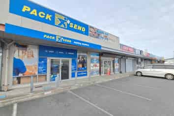 90M² SHOP IN MANUKAU CITY
