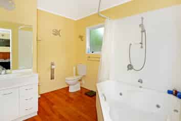 105 Mountbatten Avenue, Hillcrest