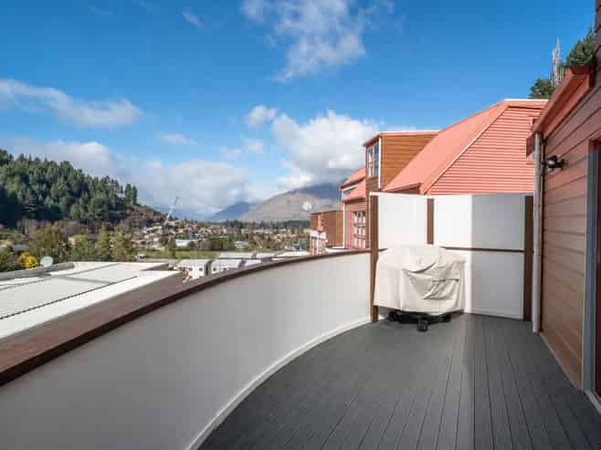 8A Kiely Lane, Queenstown Central