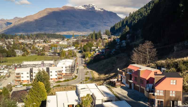 8A Kiely Lane, Queenstown Central