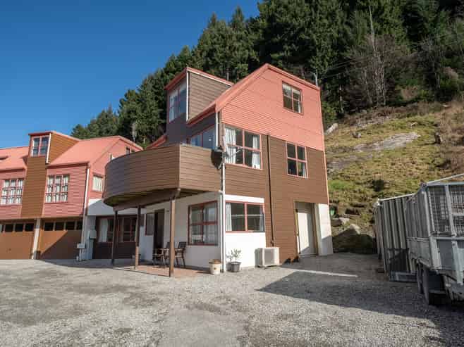 8A Kiely Lane, Queenstown Central