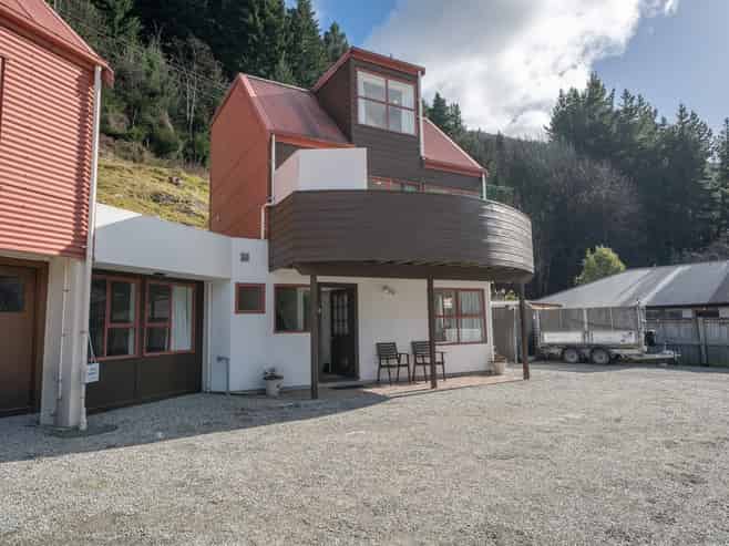 8A Kiely Lane, Queenstown Central