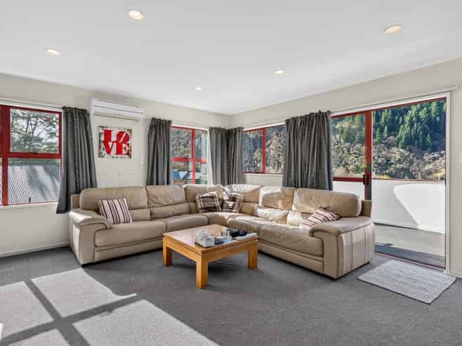 8A Kiely Lane, Queenstown Central