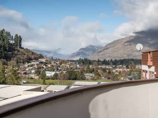 8A Kiely Lane, Queenstown Central