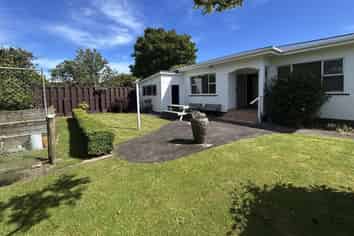 25 Camberwell Road, Hawera