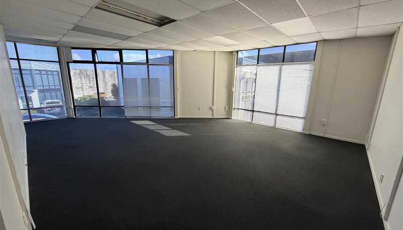  Unit E, 11 Piermark Drive, Rosedale