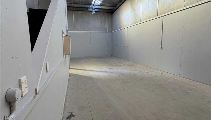  Unit E, 11 Piermark Drive, Rosedale