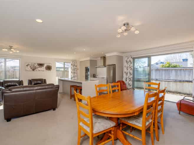 6 Woodhurst Drive, Styx
