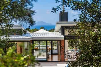 195 Cullen Road, Waipu