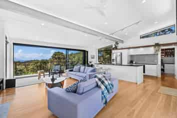 195 Cullen Road, Waipu