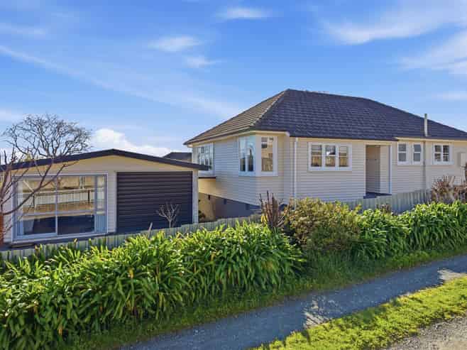 39 Marsden Road, Stoke