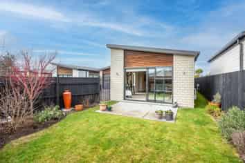 2 Lussa Close, Broomfield