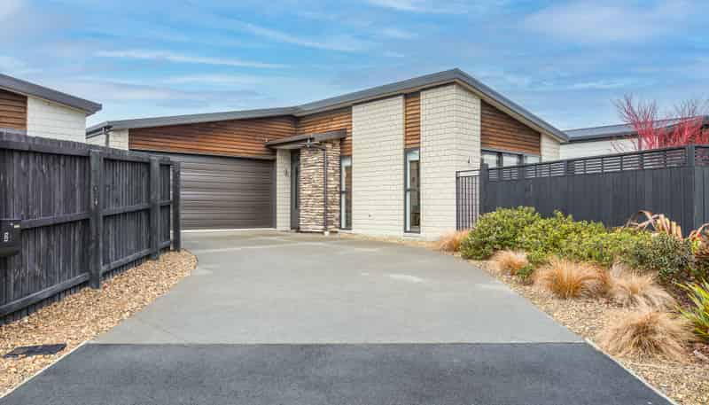 2 Lussa Close, Broomfield