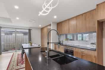 30 Mehrtens Crescent, Ravenswood