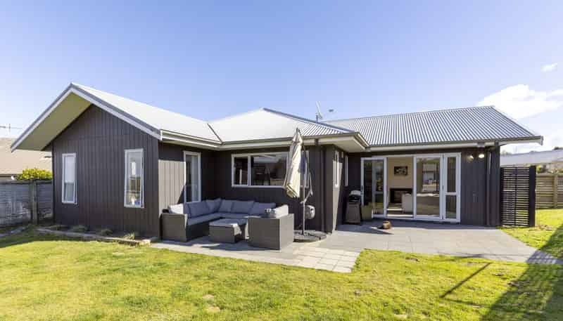 25 Lochaber Drive, Nukuhau