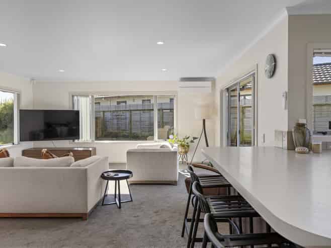 25 Lochaber Drive, Nukuhau