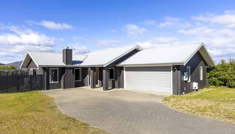 25 Lochaber Drive, Nukuhau
