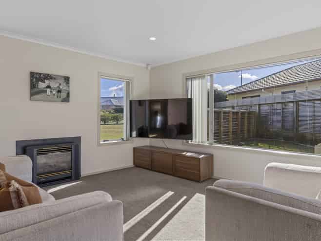 25 Lochaber Drive, Nukuhau