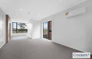 6/2 Treasure Lane, Te Atatu South