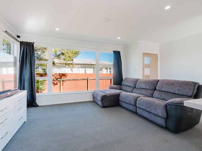 14 Yvonne Street, Melville