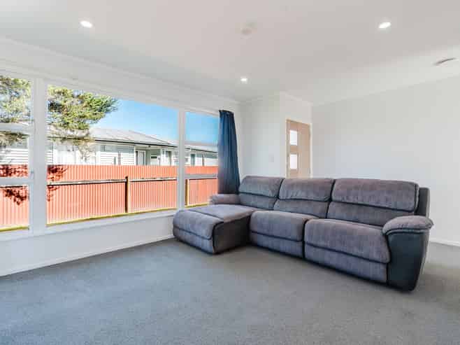 14 Yvonne Street, Melville