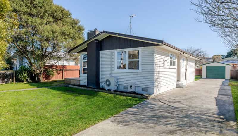 14 Yvonne Street, Melville