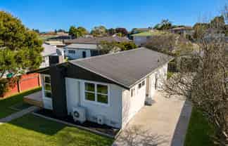 14 Yvonne Street, Melville