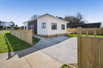8 Horoeka Street, Inglewood