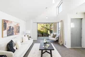31 Cotterill Street, Addington
