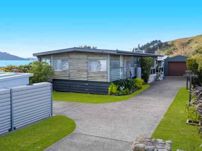 2 Karaka Road, Kawakawa Bay