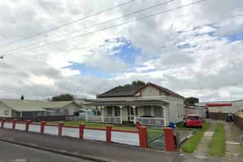 16 Burns Street, Dannevirke