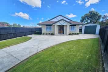 24 Willowstream Grove, Cloverlea